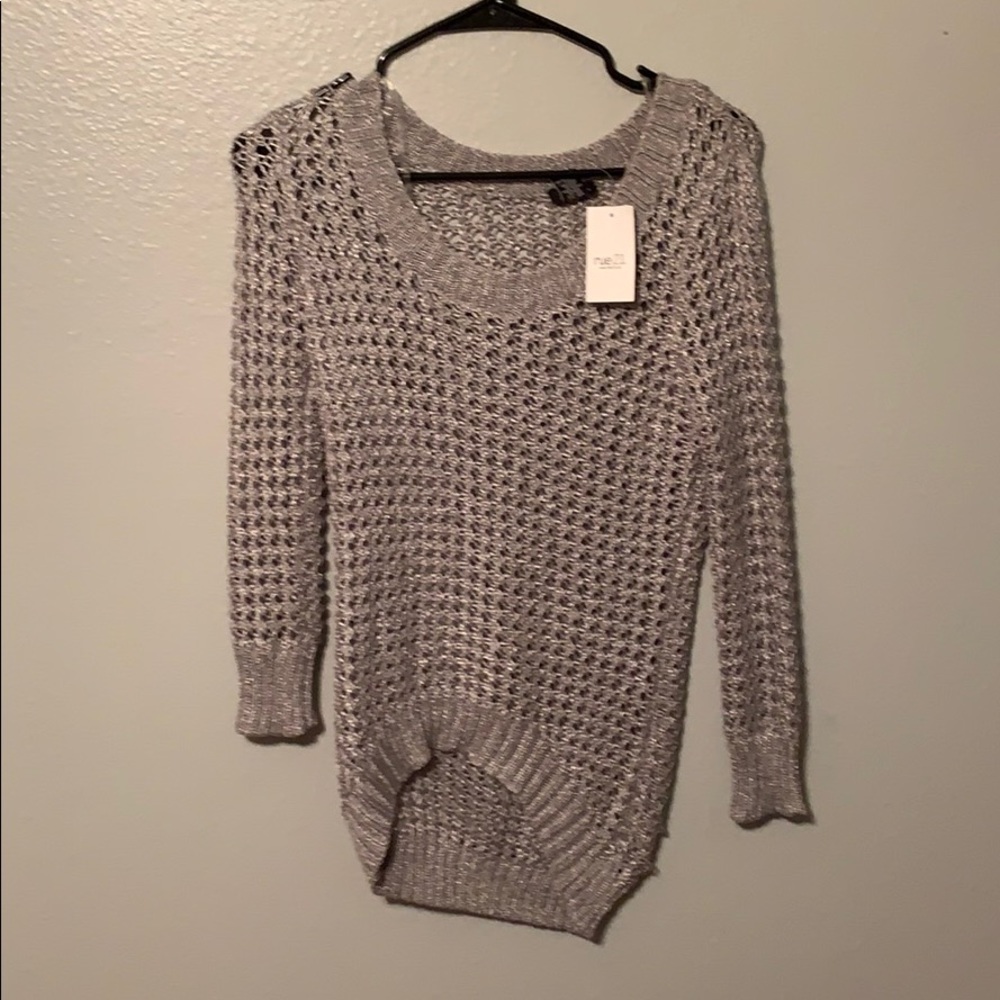 Sweater gray